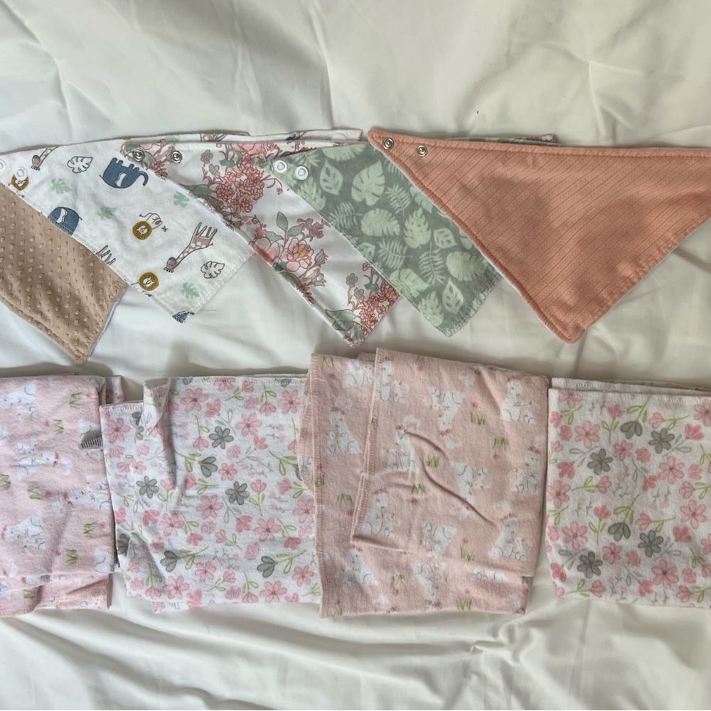 4 Gerber Floral  Swaddle blankets and 5 Baby Bibs